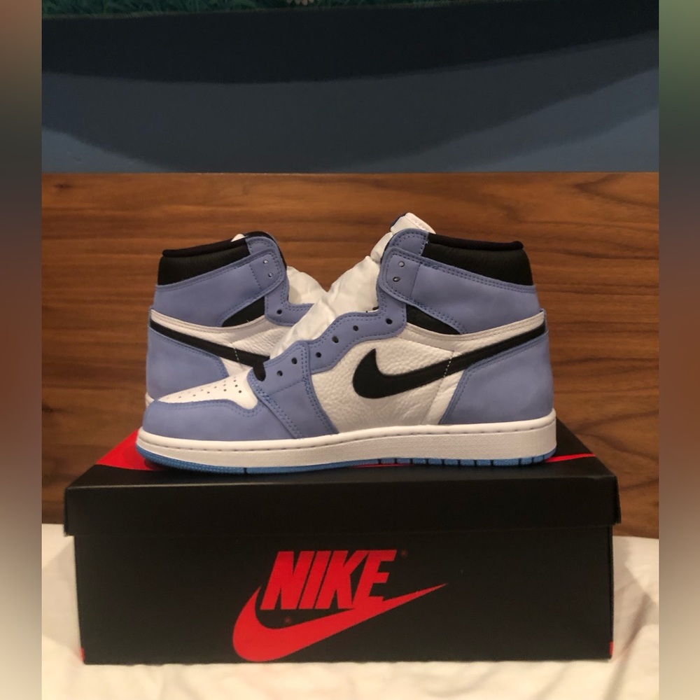 Og retro uni blue jordan 1 size 10